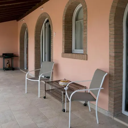 Aparthotel L' Aia Di Carinda R.t.a.
